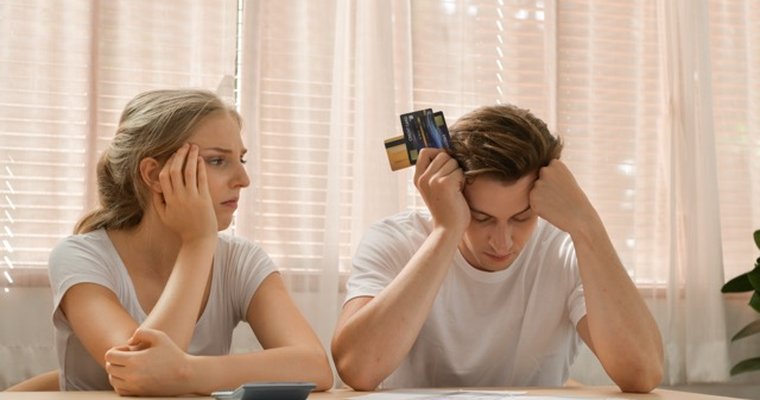 Wedding Loans Are a Trap. Here's the Math (And My Friend's Regret) | Wedding Budgetly